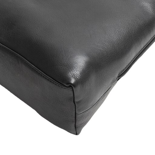 The Chesterfield Brand Kožený batoh na notebook Roswerra C58.034900 černý detail