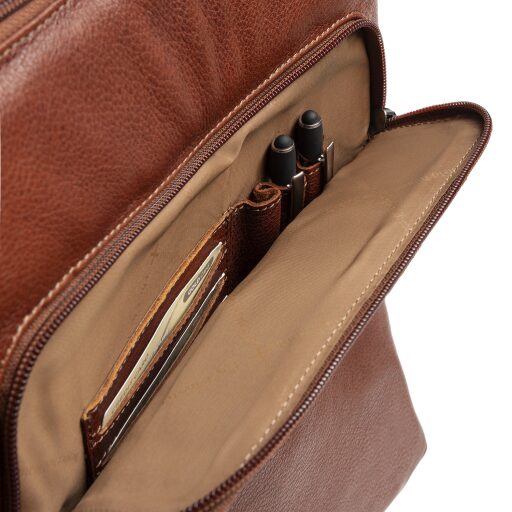 The Chesterfield Brand Kožený batoh na notebook Rosverra C58.034931 koňakový přední přihrádka