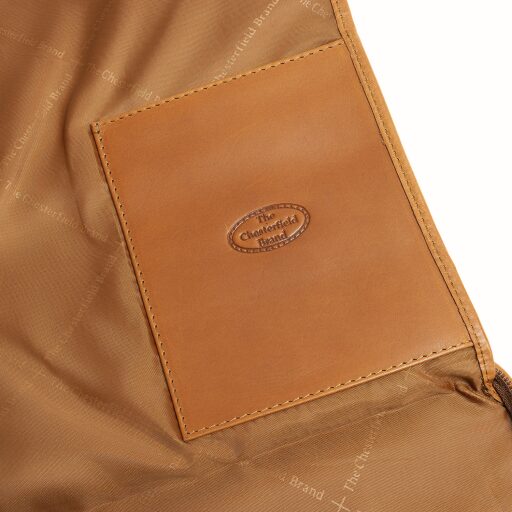 The Chesterfield Brand kožený obal na oblečení Carson C20.006631 koňakový detail