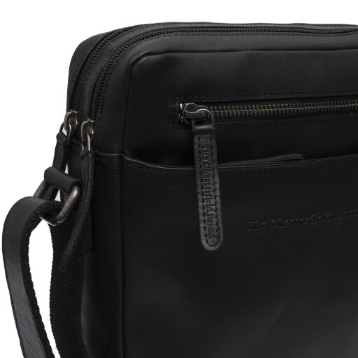 The Chesterfield Brand Pánská kožená taška přes rameno Arnhem černá C48.129000 - detail zipové přihrádky na přední straně