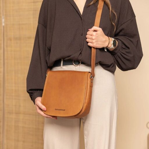 The Chesterfield Brand Dámská crossbody kabelka Everglades C48.132631 koňaková narameni