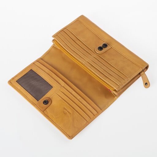 aunts & uncles Dámská kožená peněženka s klopou RFID Grandma´s Luxury Club Hazel 42217-3 žlutá - vnitřní členění