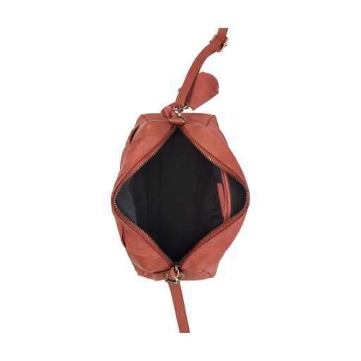 BURKELY Designová kabelka z nubukové kůže s proplétáním EVEN ELLA 1000200.69 jahodová vnitřní prostor