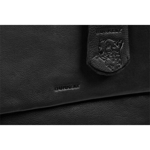 BURKELY Kožená kabelka s klopou Just Jolie 1000221.84.10 černá detail