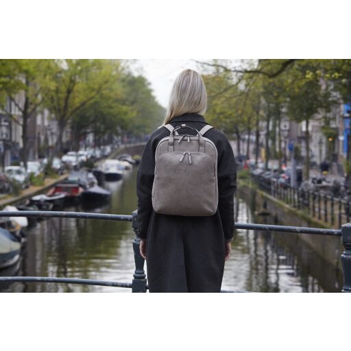 Castelijn & Beerens Elegantní kožený batoh na notebook 729577 šedý