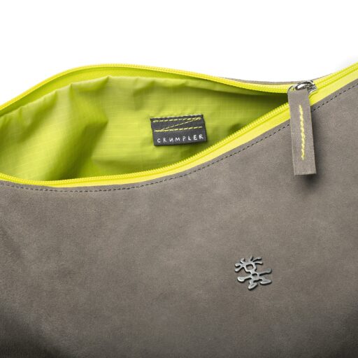 CRUMPLER kožená taška přes rameno ze semišové kůže BABS-001světle hnědá otevřená - detail 