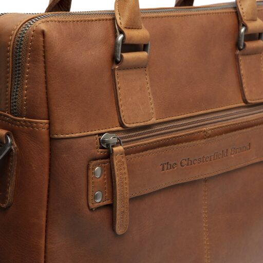 The Chesterfield Brand Dámská business kabelka na notebook 14" Santiago C40.106831 koňaková - popruh pro připevnění tašky k rukojeti kufru