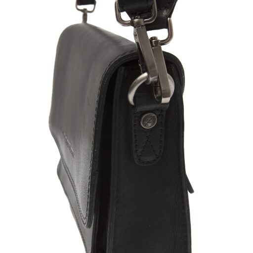 Černá kožená kabelka s klopou se dvěma ramenními popruhy Bali C48.124300