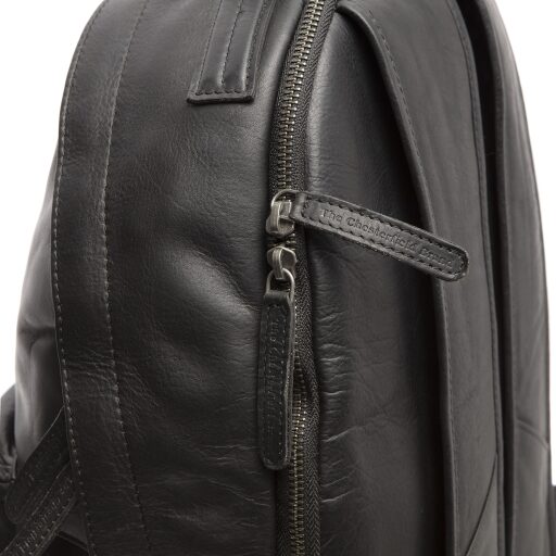 The Chesterfield Brand Kožený batoh na notebook Calgary C58.029500 černý vnitřní uspořádání - detail zipu