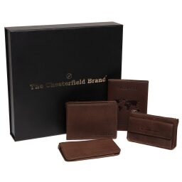 The Chesterfield Brand Dárkový set pro muže - hnědá peněženka, pouzdro na pas, klíčenka a pouzdro na brýle