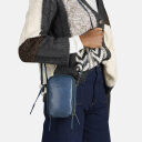 BURKELY Kožená crossbody kabelka na telefon Natural Norah 1000819.04.31 modrá modelka