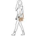 Daniel Ray crossbody kabelka Ganspan DRS16.1685.19 béžová na postavě