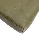 The Chesterfield Brand Dámská kabelka přes rameno Marvos C48.142402 olivová detail