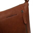 Dámská kožená taška přes rameno / crossbody kabelka The Chesterfield Brand Vervins koňaková C48.129631 - detail zipové přihrádky na přední straně