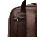 The Chesterfield Brand Dámský kožený batoh Calabria C58.032101 hnědý - zipová přihrádka na zadní straně batohu