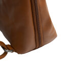 The Chesterfield Brand dámský kožený batoh do města Elara C58.034831 koňakový detail