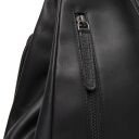 The Chesterfield Brand Dámský kožený batůžek Howard C58.070400 černý detail zip zadní