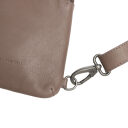 The Chesterfield Brand Kožená crossbody taška Isley C58.034740 hnědá detail