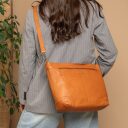 The Chesterfield Brand Kožená kabelka do ruky i přes rameno Astero C48.142331 koňaková jako crossbody
