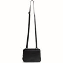 The Chesterfield Brand kožená kabelka přes rameno / crossbody Caia C48.144600 černá ramenní popruh