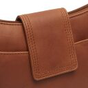 The Chesterfield Brand kožená kabelka přes rameno / crossbody Calora C48.140731 koňaková zapínání na magnet