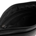 The Chesterfield Brand kožená kabelka přes rameno Trenton C48.144100 černá vnitřní přihrádky