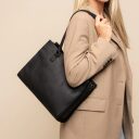 The Chesterfield Brand Kožená shopper kabelka Ellsworth C38.022800 černá přes rameno