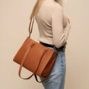 The Chesterfield Brand Kožená shopper kabelka Ellsworth C38.022831 koňaková jako crossbody