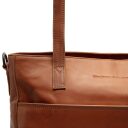 The Chesterfield Brand Kožená shopper kabelka na notebook Mosel C38.022531 koňaková logo