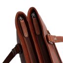 The Chesterfield Brand Kožená shopper kabelka na notebook 14" Alverino C38.022931 koňaková detail zipu