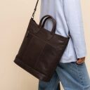 The Chesterfield Brand kožená shopper kabelka na notebook Westbrook C38.022701 hnědá jako crossbody