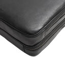 The Chesterfield Brand Kožená taška na notebook 15" Venturo C40.110800 černá detail