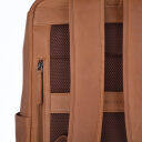 The Chesterfield Brand Kožený batoh na notebook 15,6" Philippe C58.700331 koňakový detail