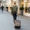 PUNTA wheel Nákupní taška na kolečkách 10008-0112 hnědá leopardí vzor v ruce