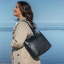The Chesterfield Brand Kožená shopper kabelka Nola C38.021100 černá zadní strana