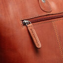 The Chesterfield Brand Kožená kabelka na notebook 15 Ferrera C38.021631 koňaková detail