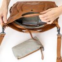 aunts & uncles Grandma´s Luxury Club Mrs. Muffin Dámská kožená kabelka přes rameno / crossbody 40301-1 koňaková