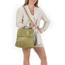 BURKELY Kožený kabelkový batoh Just Jolie 10002118.84.72 zelený přes rameno