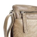 Dámská kožená taška přes rameno Calais C48.099106 béžová - detail zipu s logem značky The Chesterfield Brand