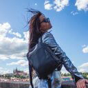 Kabelko-batohy kožený Sienna na Karlově městě v Praze